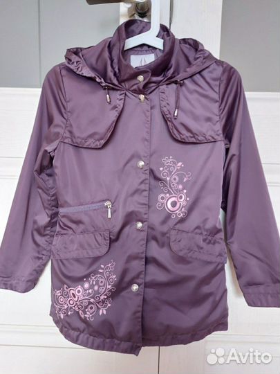 Плащ, ветровка 134-140-146. Состояние нового