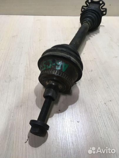 Полуось передняя левая Ауди А6 С5 АКПП 2.4