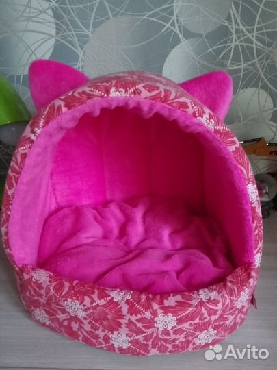 Лежанка для кошек