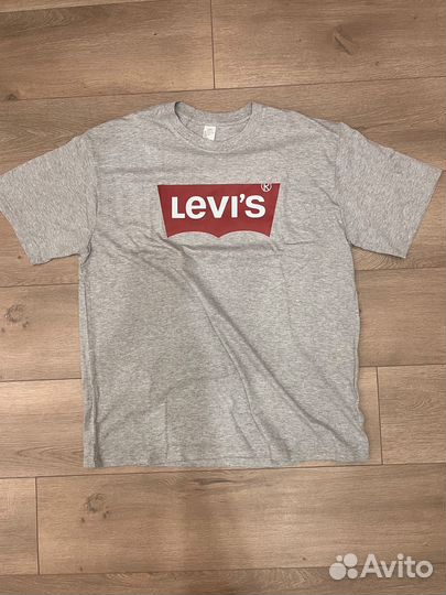 Мужская футболка levis