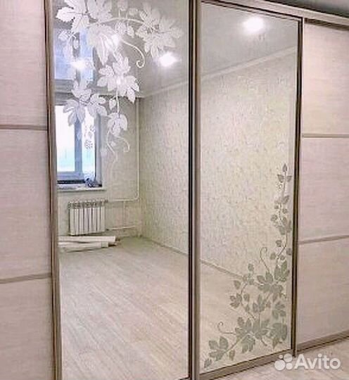 Шкаф- купе новый