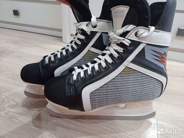 Коньки хоккейные барс