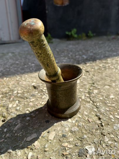 Медный таз и ступка с пестиком