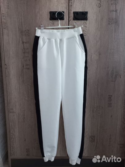 Спортивный костюм женский, размер-42