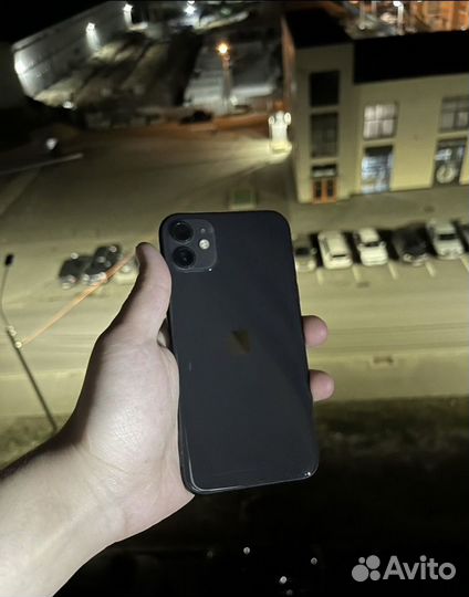 iPhone 11, 64 ГБ