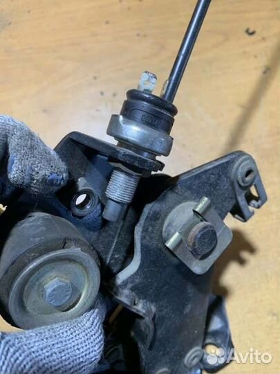 Педаль ручника Mercedes Benz Vito 638 611/980 2001