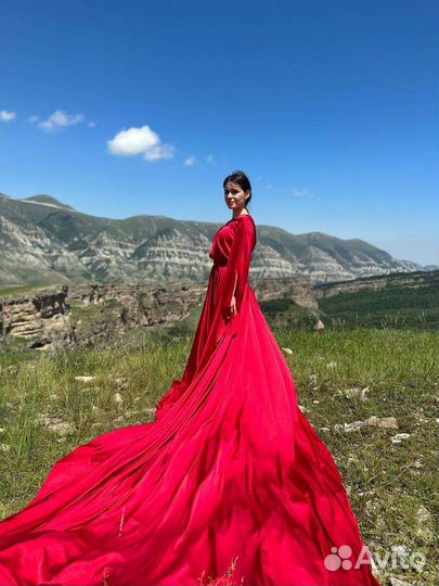 Летящее платье со шлейфом для фотосессии аренда