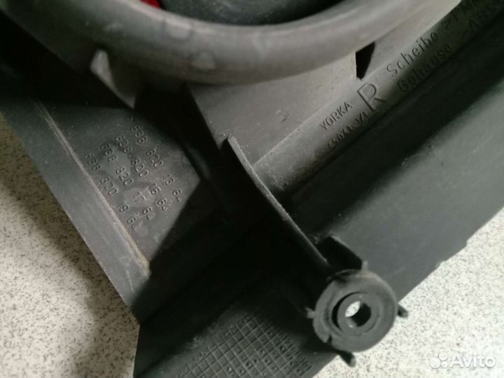 Фара задняя правая Мерседес Вито