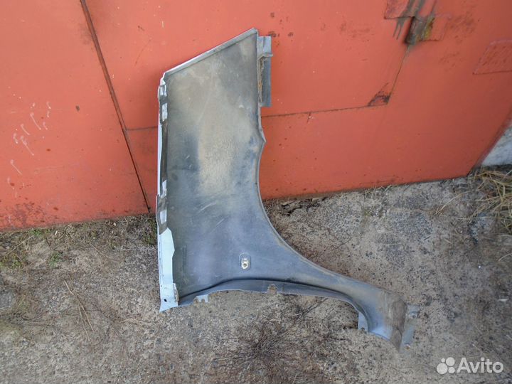 Переднее левое крыло Renault Symbol оригинал