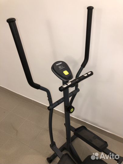 Эллиптический тренажёр эллипсоид вертикальный