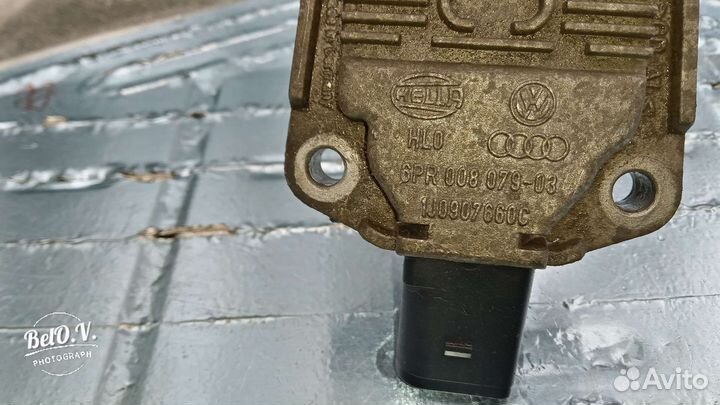 Датчик уровня масла 1j0907660c Ауди Фольксваген