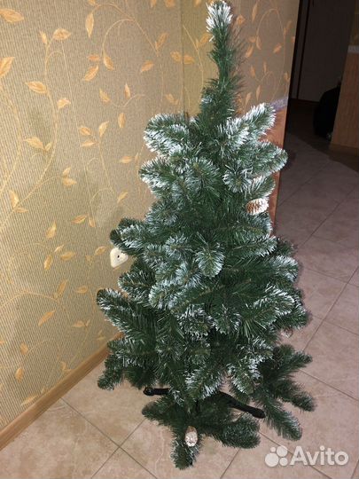 Елка искусственная 120 см с шишками