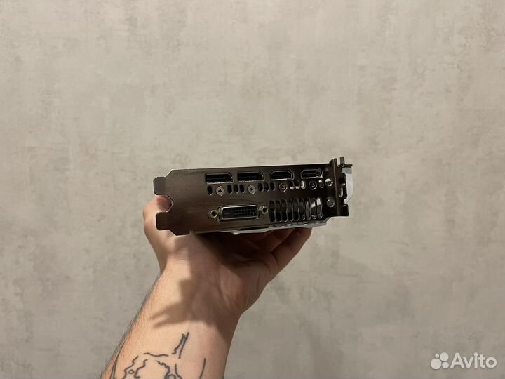 Видеокарта Asus Dual GTX1070 8GB в идеале