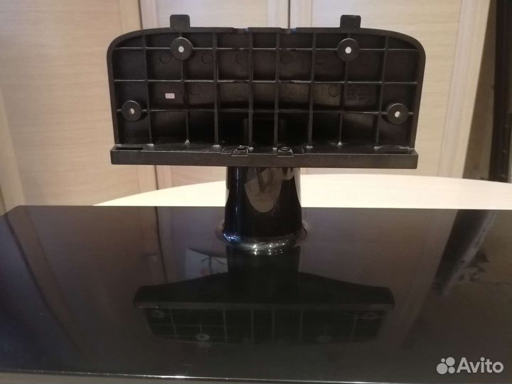 Подставка для телевизора