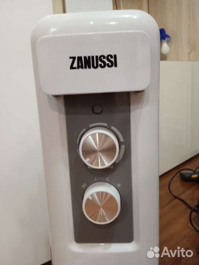 Масляный радиатор Zanussi ZHO/CSI W07