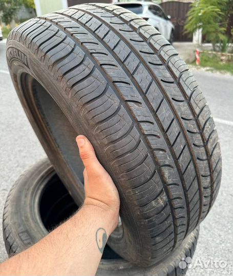 Michelin Latitude Tour HP 235/55 R19