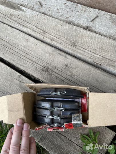 Тормозные колодки TRW GDB1496