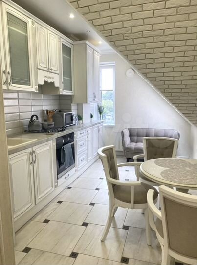 2-к. квартира, 73 м², 6/6 эт.