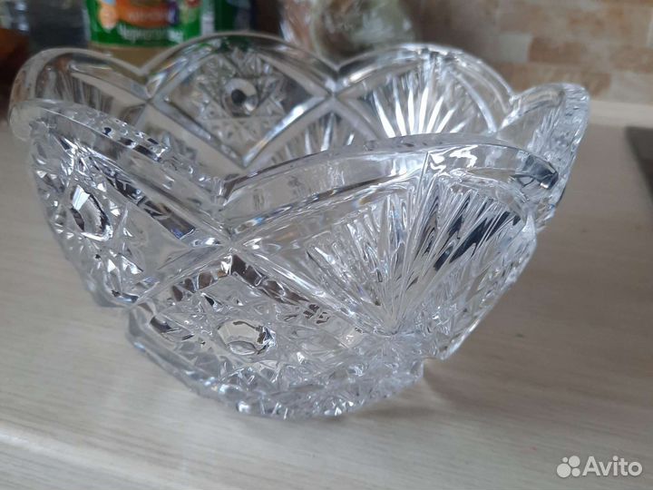 Хрустальная ваза