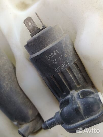 Бачок омывателя Alfa Romeo 147