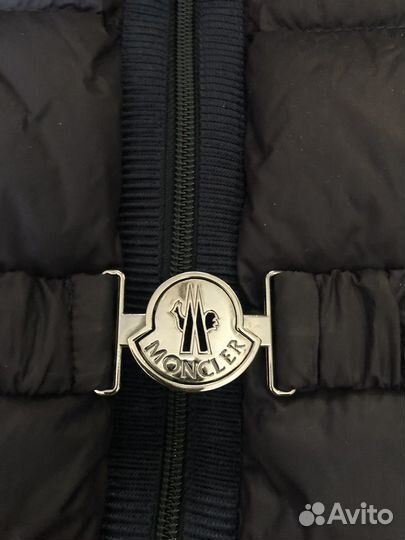 Пуховик Moncler