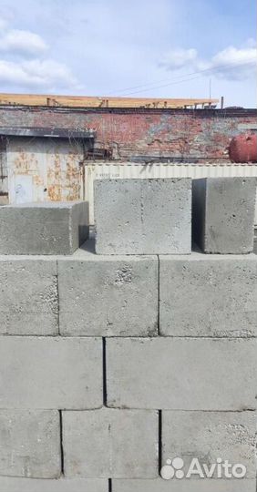 Полистиролбетонный блок 588/300/380