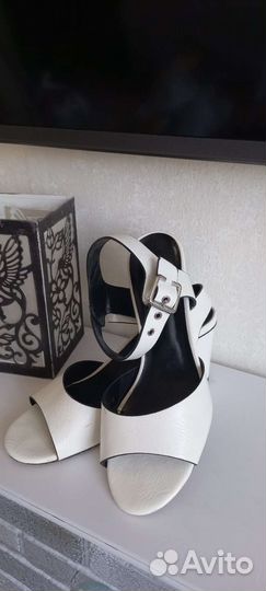 Босоножки женские 37 размер