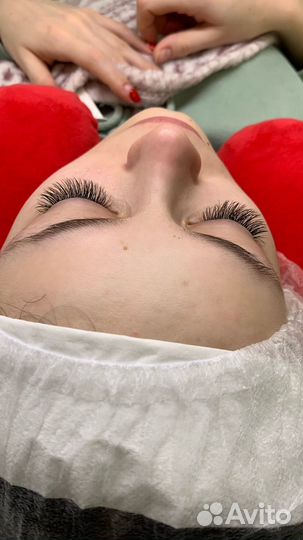 Наращивание ресниц модель