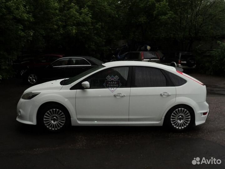 Накладки на пороги ST Ford Focus 2 стеклопластик