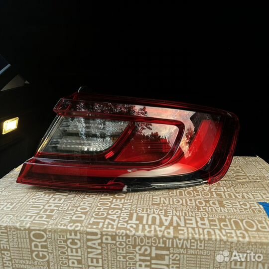 Renault arkana фара правая