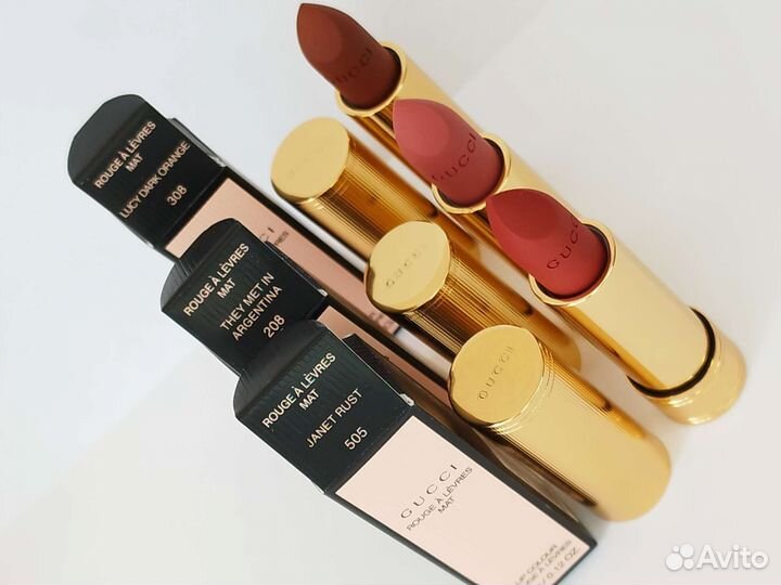 Помада Gucci матовая