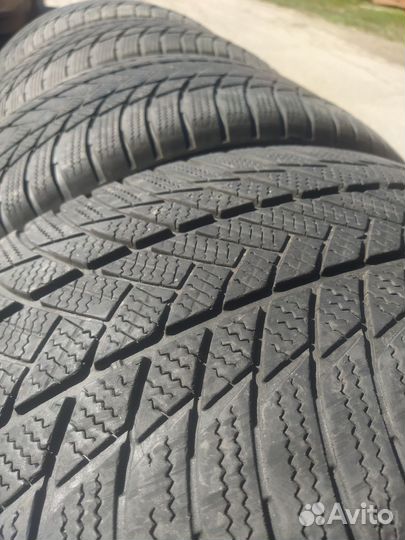 Bridgestone Blizzak LM-001 275/45 R20 110V