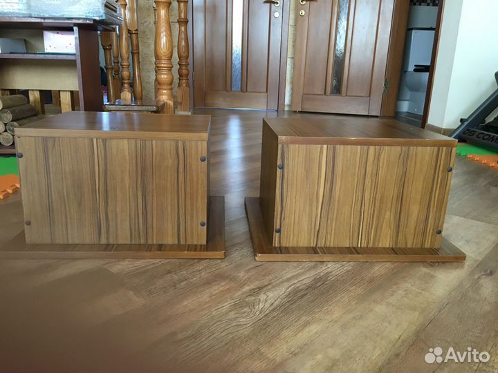 Акустические подставки под музыкальные колонки
