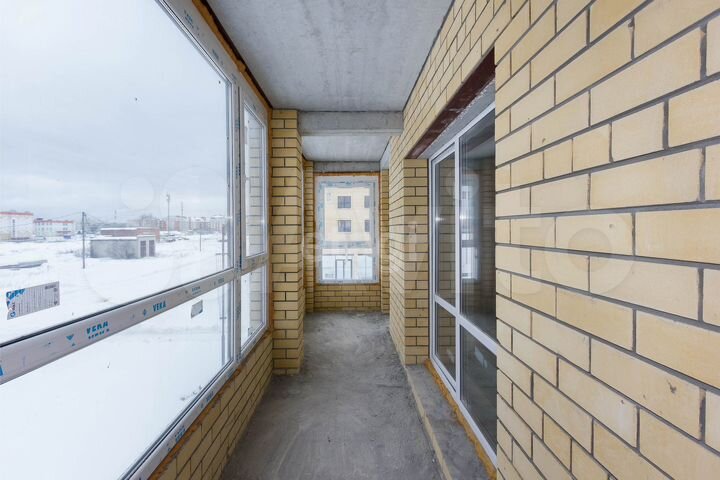 2-к. квартира, 63 м², 2/8 эт.