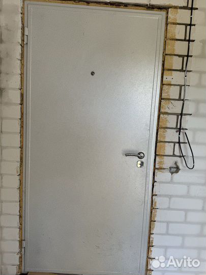 Металлическая дверь бу