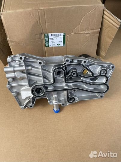 Корпус масляного фильтра 4.4 range rover lr022895