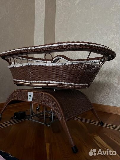Кроватка люлька плетеная