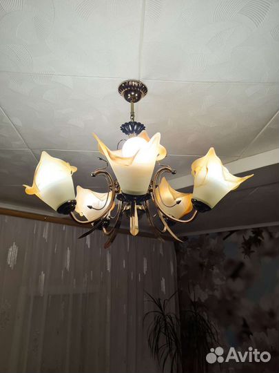 Люстра потолочная