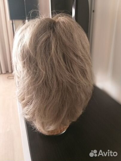 Парик женский из модакрилового волокна