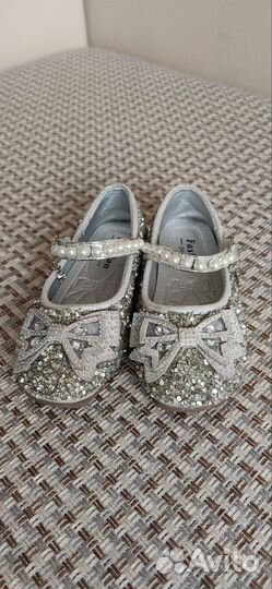 Туфли для девочки 29 30 размер