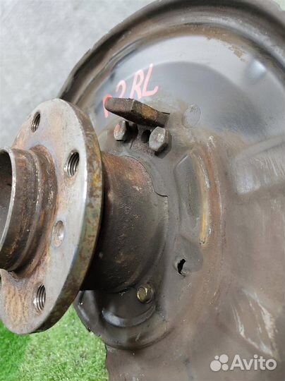 Кулак задний левый BMW X3 (E83) 2004