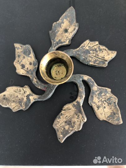 Бронзовый антикварный подсвечник листья