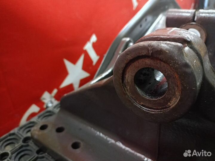 Траверса рамы поперечная Renault T, Volvo FM