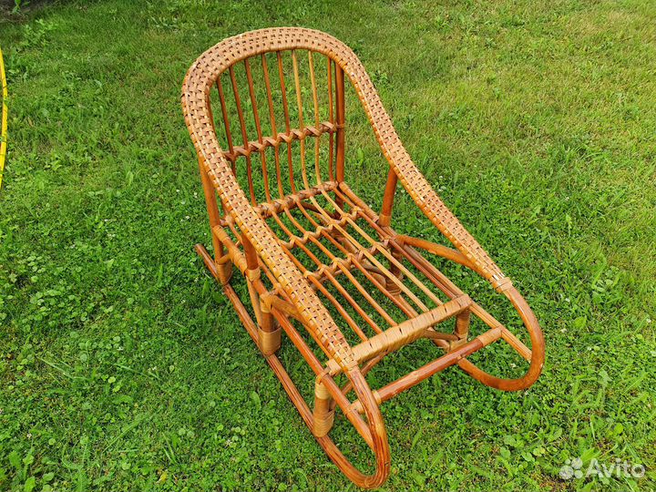 Санки плетеные