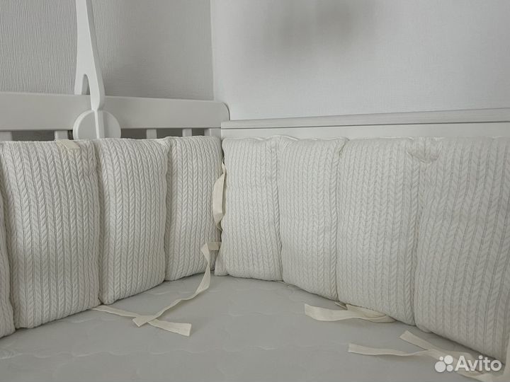 Бортики в детскую кроватку новые