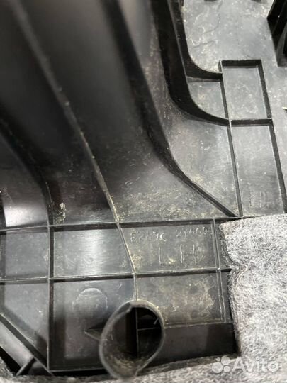 Накладка заднего левого порога Hyundai ix35