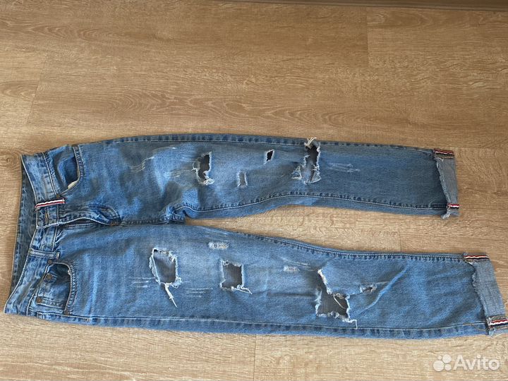 Джинсы