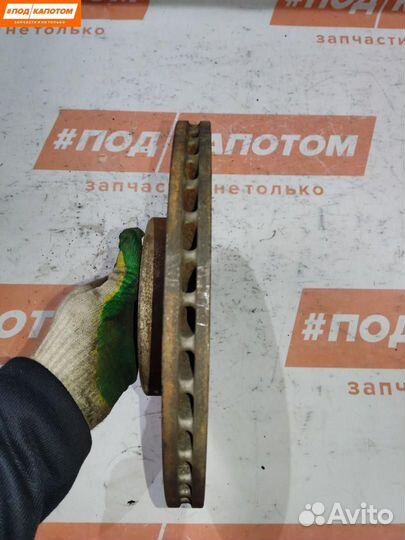 Диск тормозной передний Volkswagen Golf 5 2007