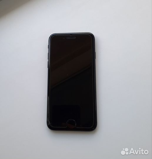 iPhone SE (2020), 64 ГБ