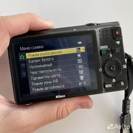 Nikon Coolpix s6200